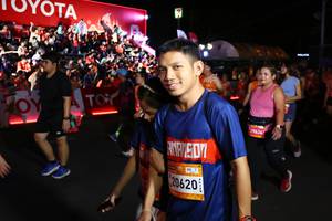 BIB: 20620, 29624
                            <button type="button" onclick="openModal(23073359)" class="btn btn-primary btn-sm float-right btn-popup" data-toggle="modal" data-target=".modal-high-quality">
                        <i class="fas fa-shopping-cart"></i> Add to Cart
                    </button>
                                            <button type="button" onclick="isThisMe(23073359, true)" class="btn btn-success btn-sm float-right btn-popup btn-isme hidden" data-toggle="tooltip" data-placement="bottom" title="นี่คือรูปของคุณใช่ไหม คลิกที่นี่เพื่อเอาเข้าอัลบั้ม">
                        <i class="fas fa-plus"></i> Add to album
                    </button>
                    <button type="button" onclick="isThisMe(23073359, false)" class="btn btn-warning btn-sm float-right btn-popup btn-isnotme hidden">
                        <i class="fas fa-ban"></i> Remove from album
                    </button>
